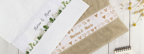 Frisch verheiratet? Entdecke personalisierte Hochzeitsgeschenke mit Herz bei Erwin Müller! Frisch verheiratet? Entdecke personalisierte Hochzeitsgeschenke mit Herz bei Erwin Müller!
