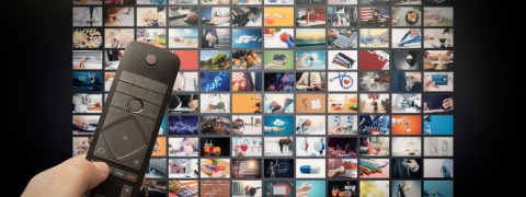 Filme und Serien streamen und mit dem RTL+ Abo kräftig sparen